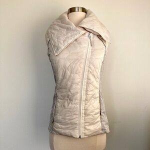 Down puff vest windbreaker athletic active athleisure white grey stretchy